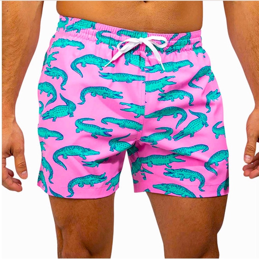 Chubbies “The Glades” Pink Alligator 🐊 Print Swim Trunks Large NWOT